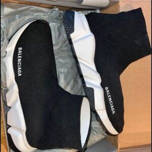 Balenciaga speed runners